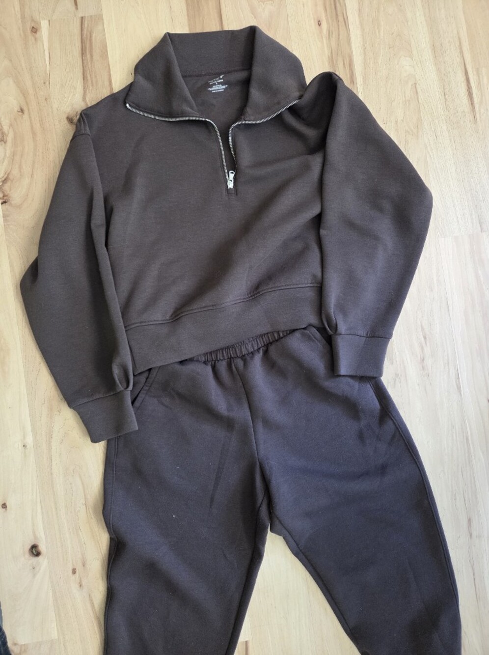 Old Navy Bounce Fleece Sweats Set